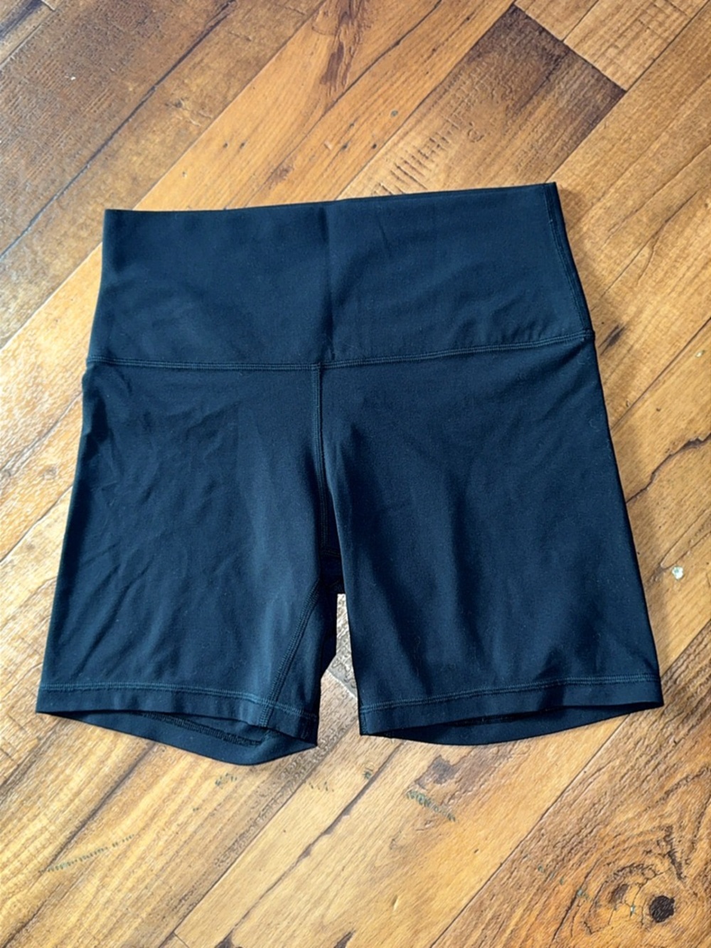Pristine Like New Lululemon Align HR Short 6" Size:8 Black - Picture 9 of 13